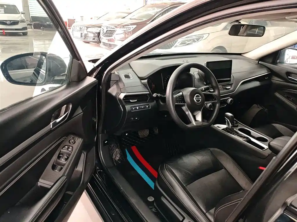 Nissan Teana 2022 — фото 12