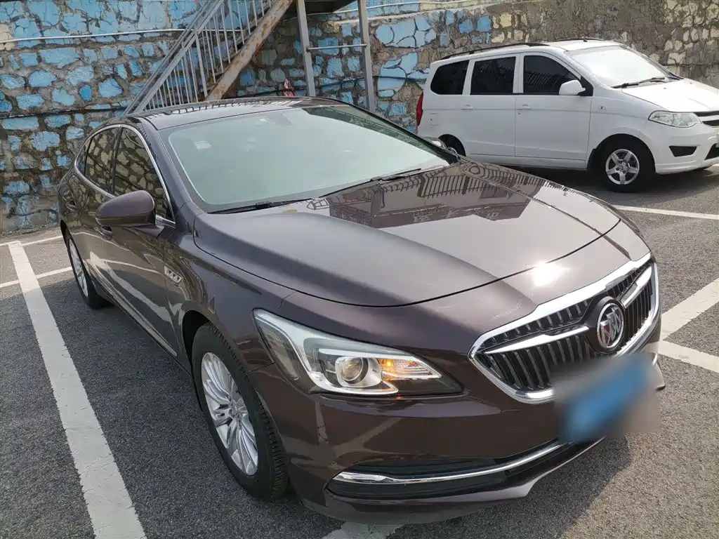 Buick LaCrosse 2017 — фото 22