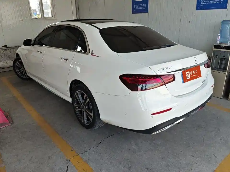 Mercedes-Benz E-Class 2022