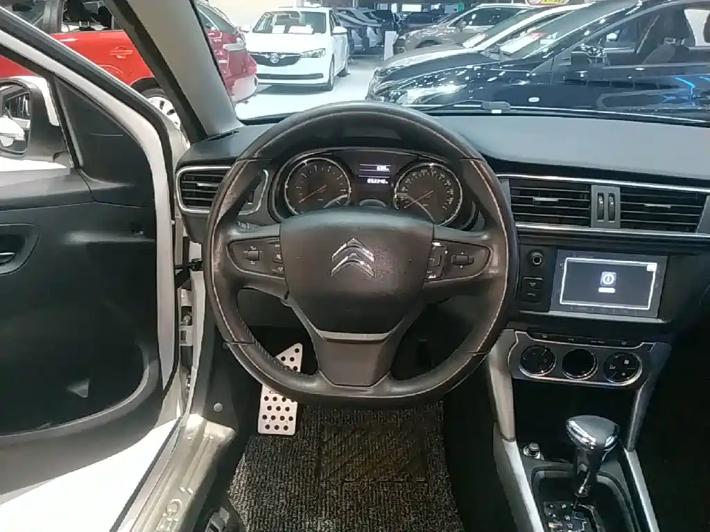 Citroen C3-XR 2015 — фото 11