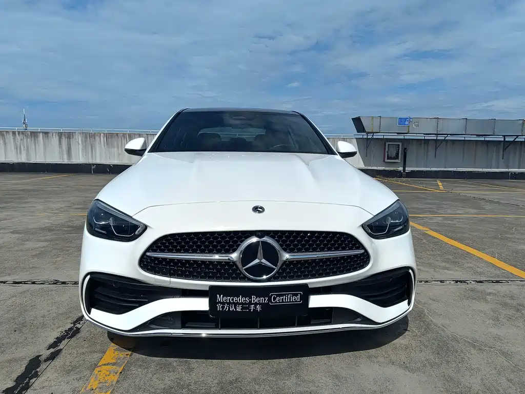 Mercedes-Benz C-Class 2024