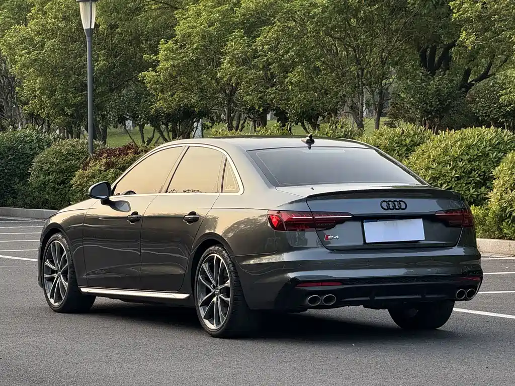 Audi S4 2021