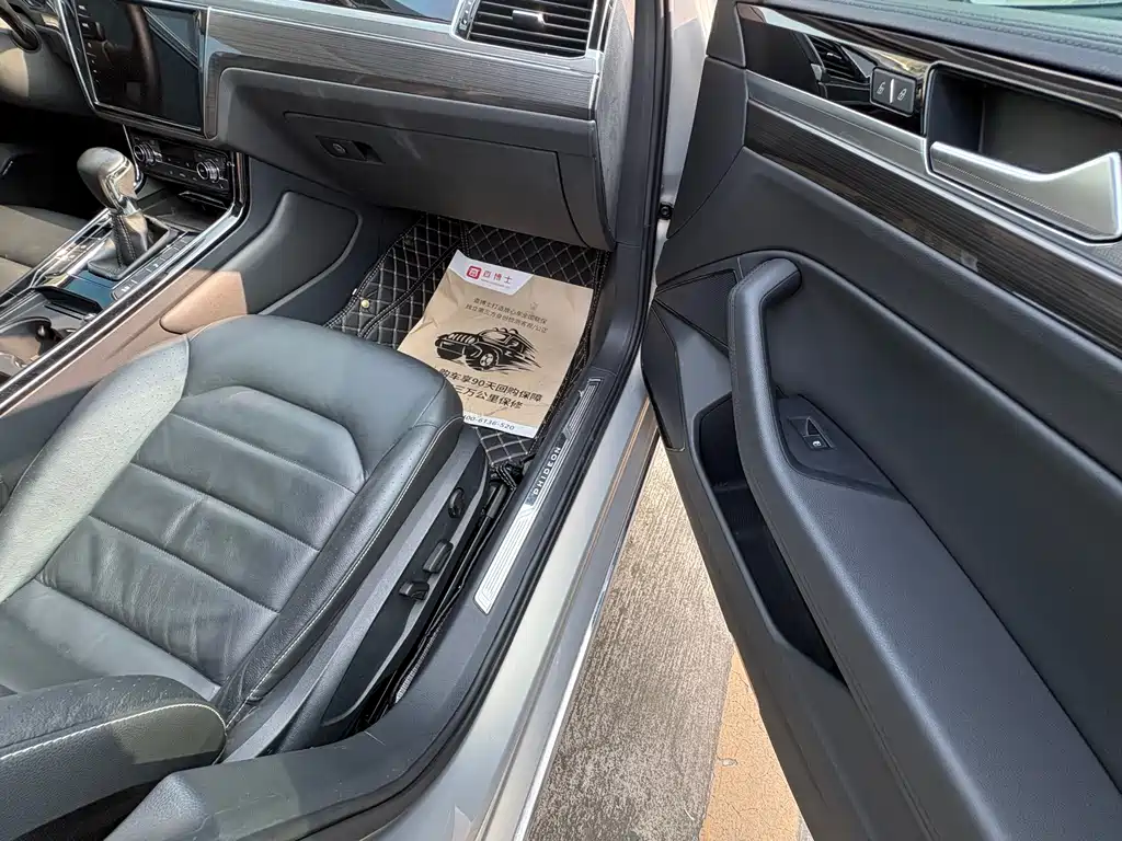 Volkswagen Phideon 2018 — фото 12