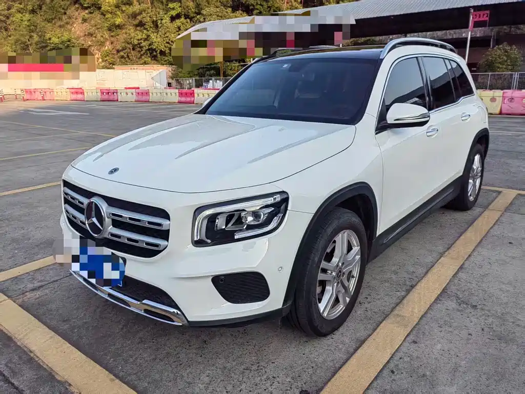 Mercedes-Benz GLB 2021