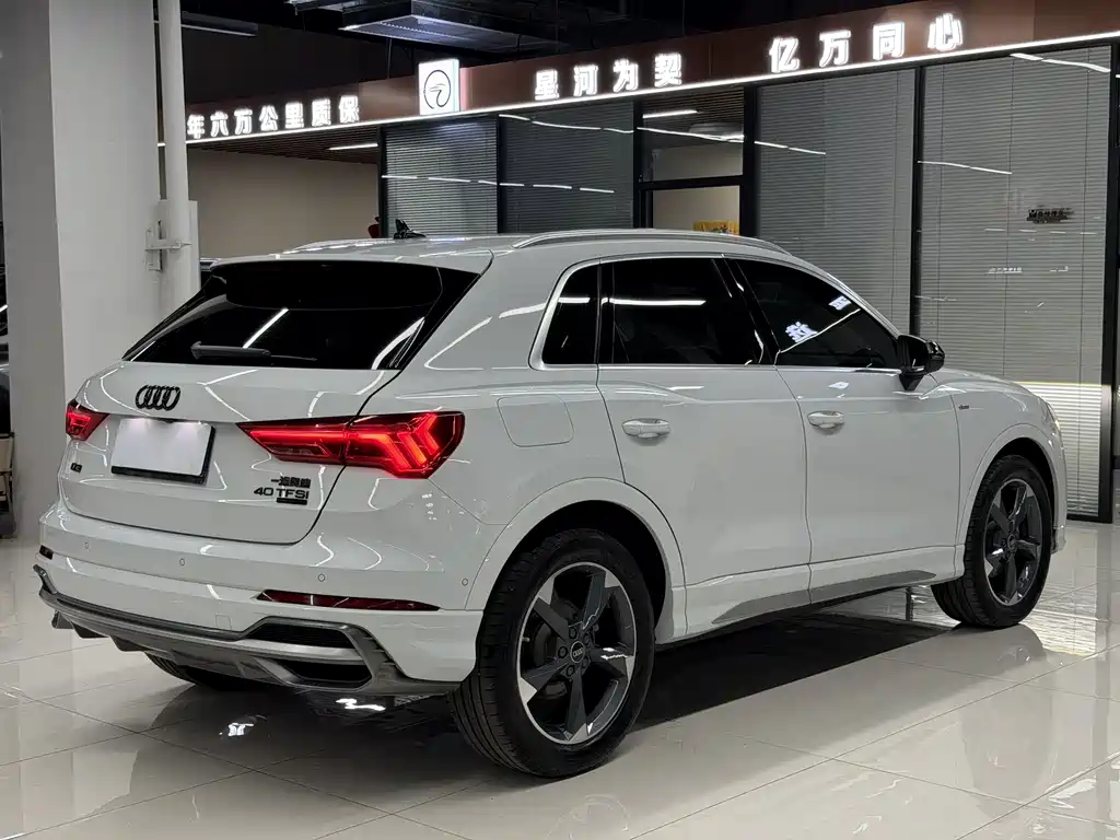 Audi Q3 2023 — фото 21