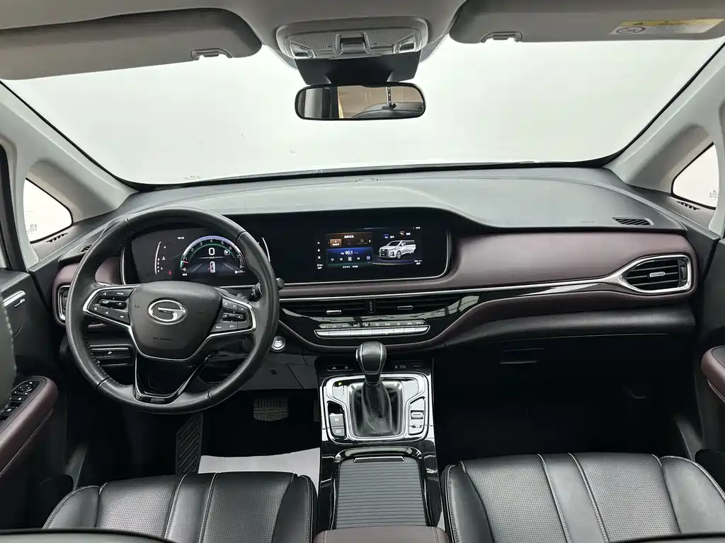 GAC Motor Trumpchi M6 2023 — фото 6