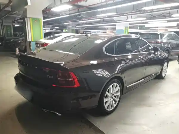 Volvo S90 2020