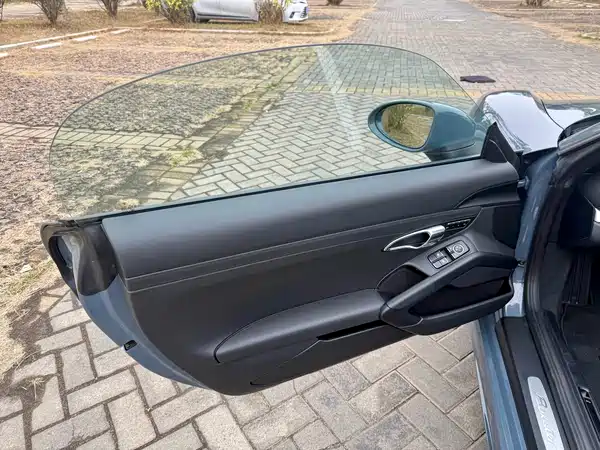Porsche 718 2016