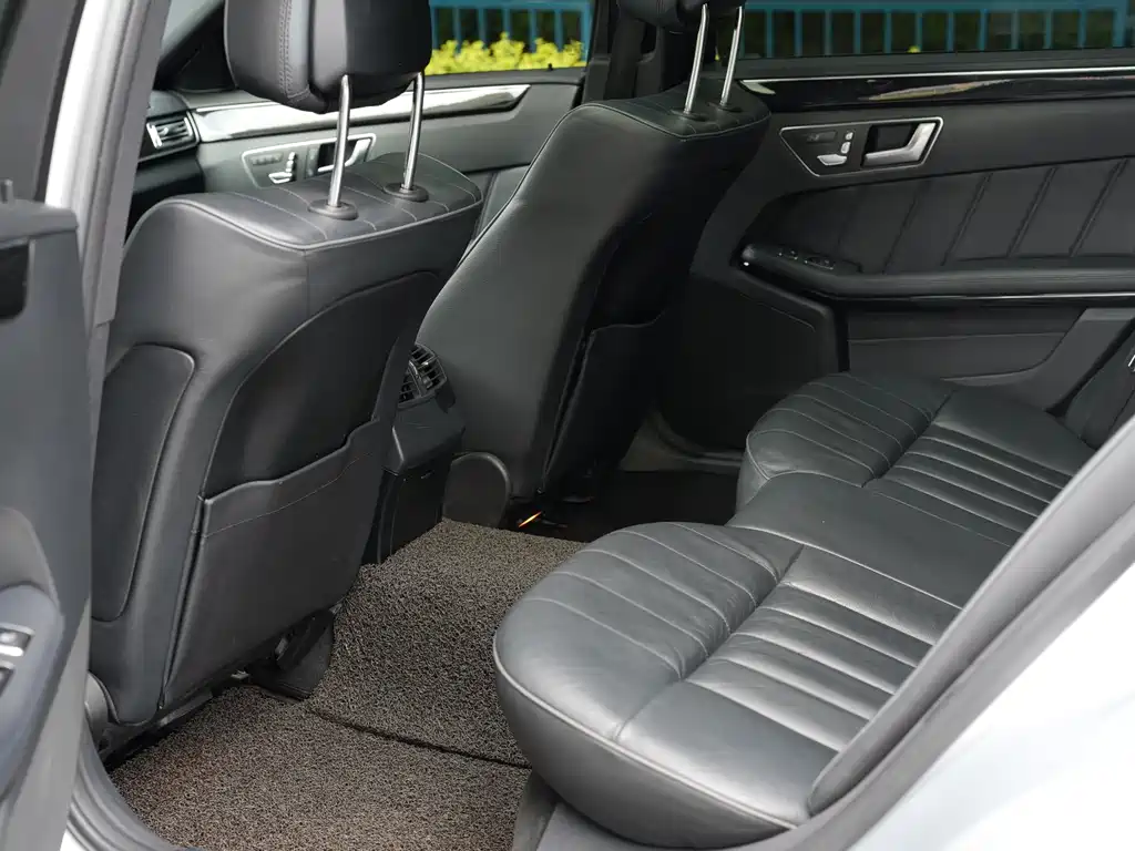 Mercedes-Benz E-Class 2014 — фото 15