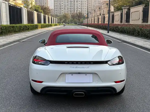 Porsche 718 2022