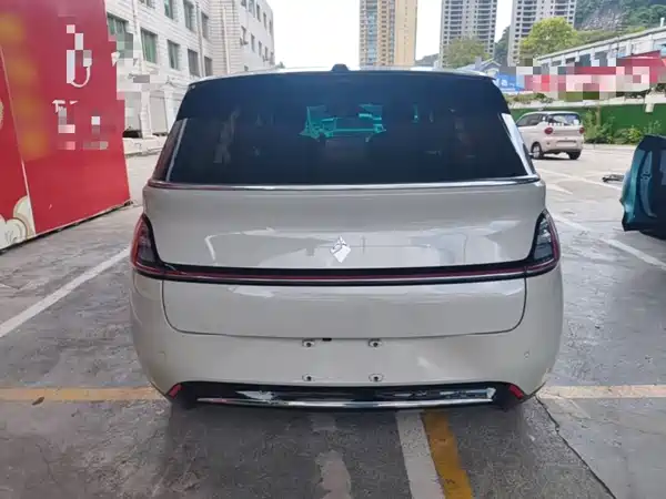 Baojun Yunduo 2024