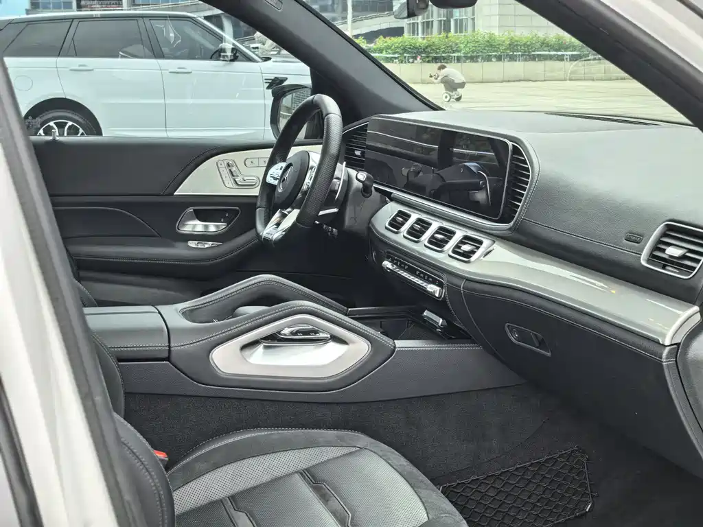 Mercedes-Benz GLE AMG 2020 — фото 12