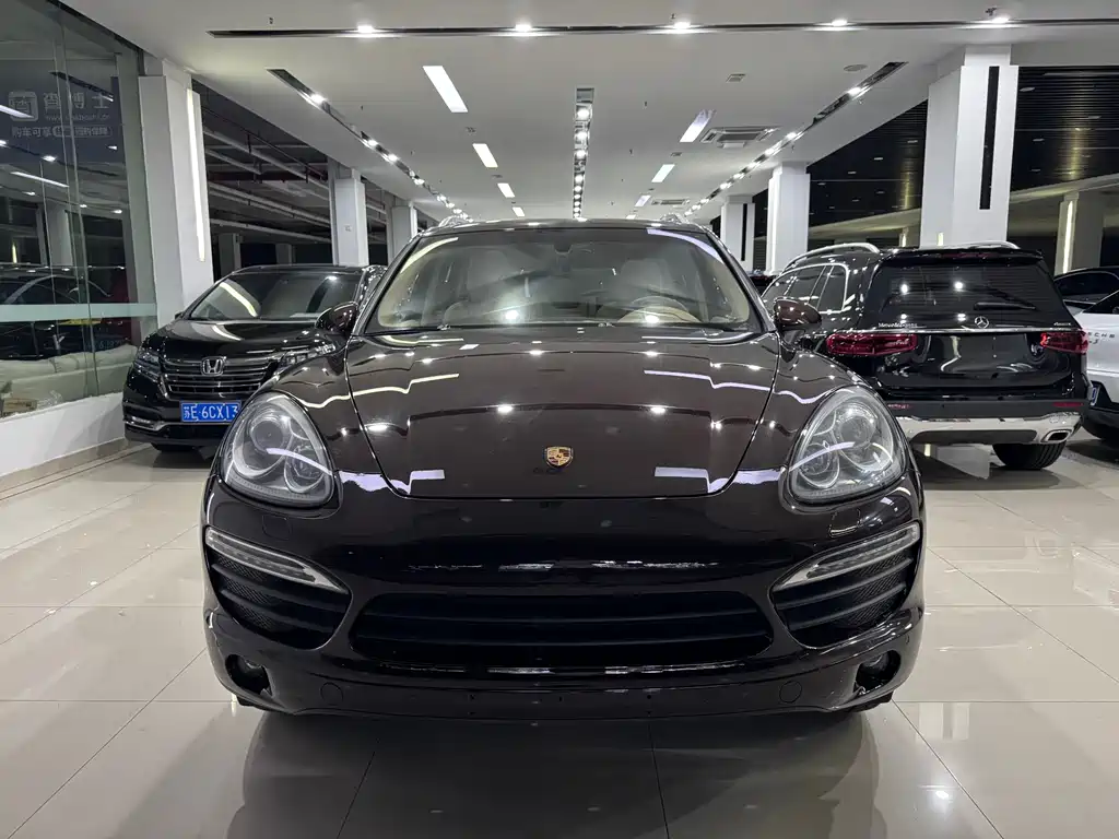 Porsche Cayenne 2014 — фото 2