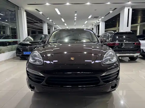 Porsche Cayenne 2011