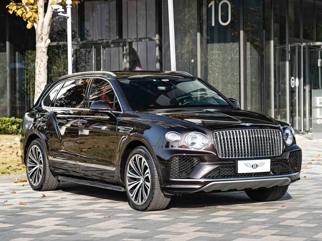 Bentley Bentayga 2023 — фото 3