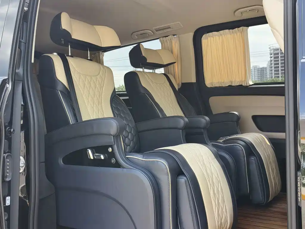 Mercedes-Benz Vito 2020 — фото 13