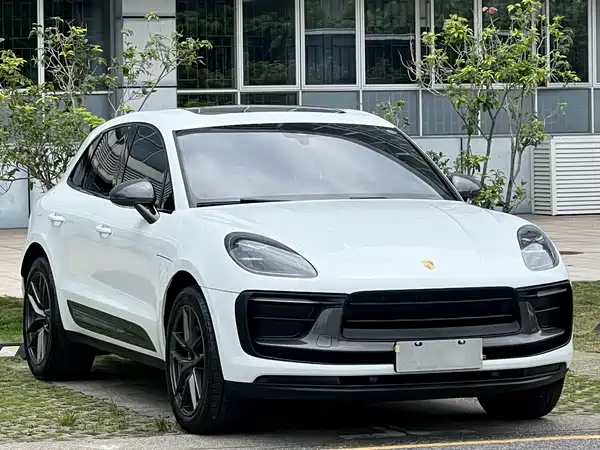Porsche Macan 2023