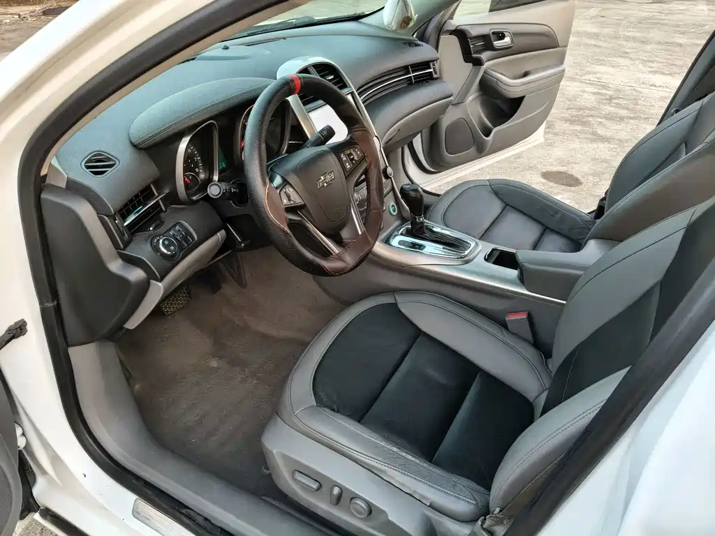 Chevrolet Malibu 2014 — фото 13