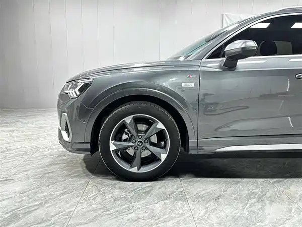 Audi Q3 2023