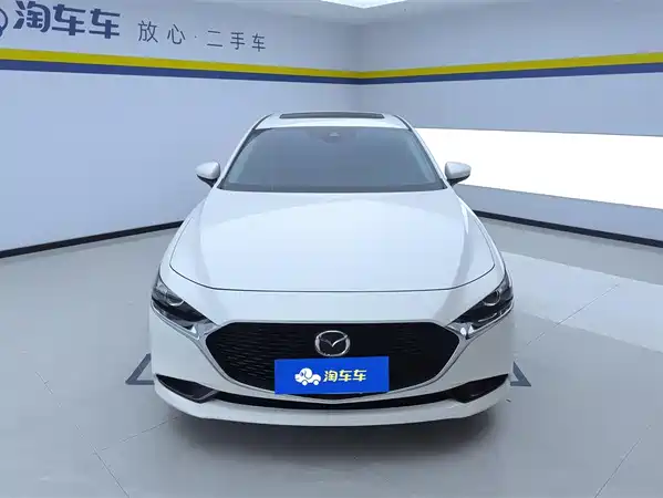 Mazda 3 Axela 2023