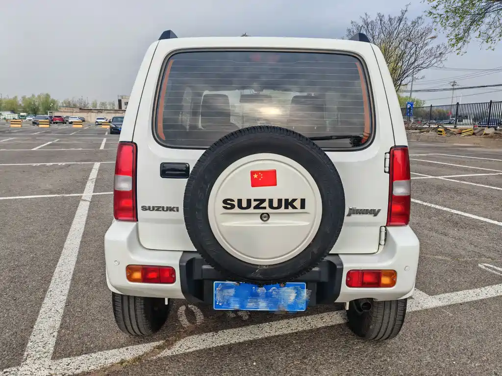 Suzuki Jimny 2017 — фото 4