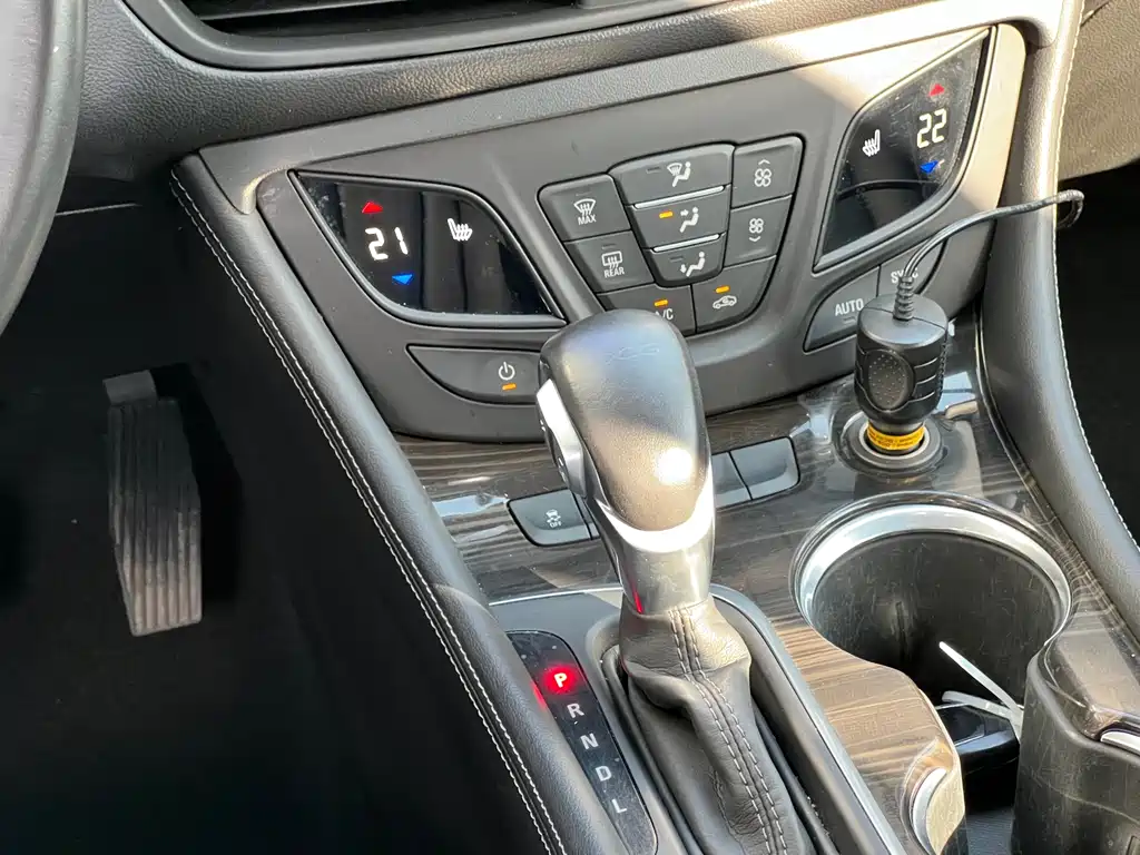 Buick Envision Plus 2019 — фото 18
