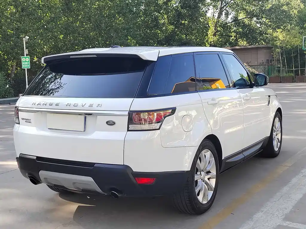 Land Rover Range Rover Sport 2015 — фото 4