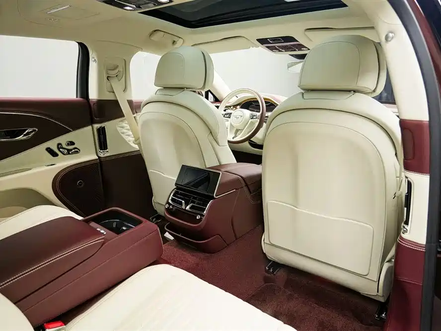 Bentley Flying Spur 2020 — фото 15