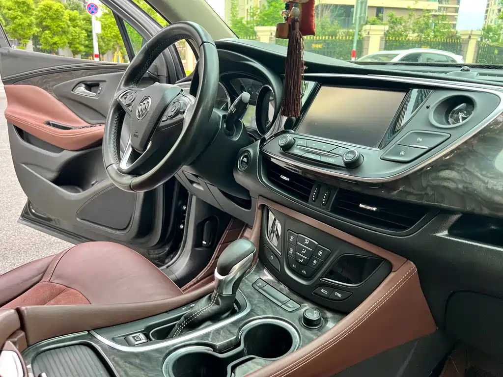 Buick Envision Plus 2016 — фото 12