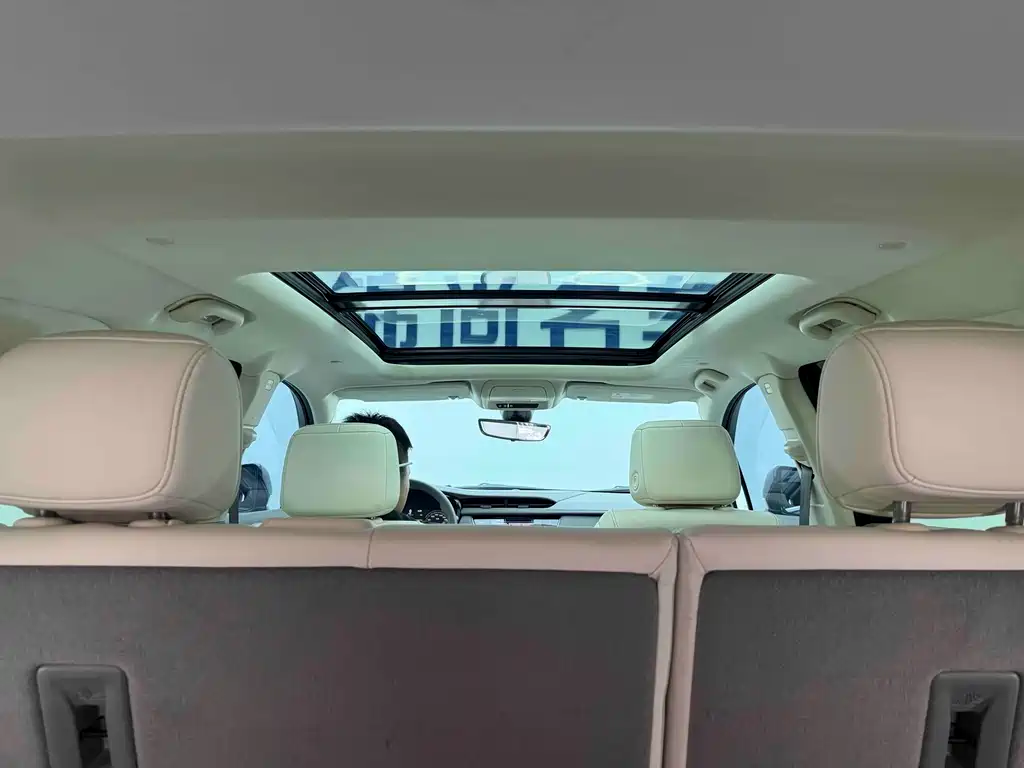 Cadillac XT5 2023 — фото 22