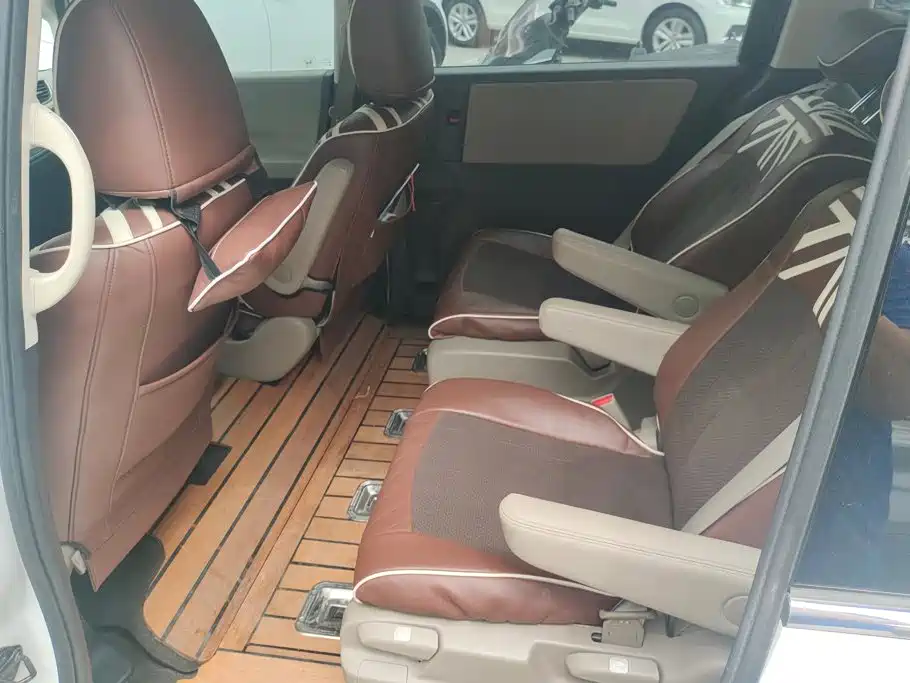 Honda Odyssey 2016 — фото 11