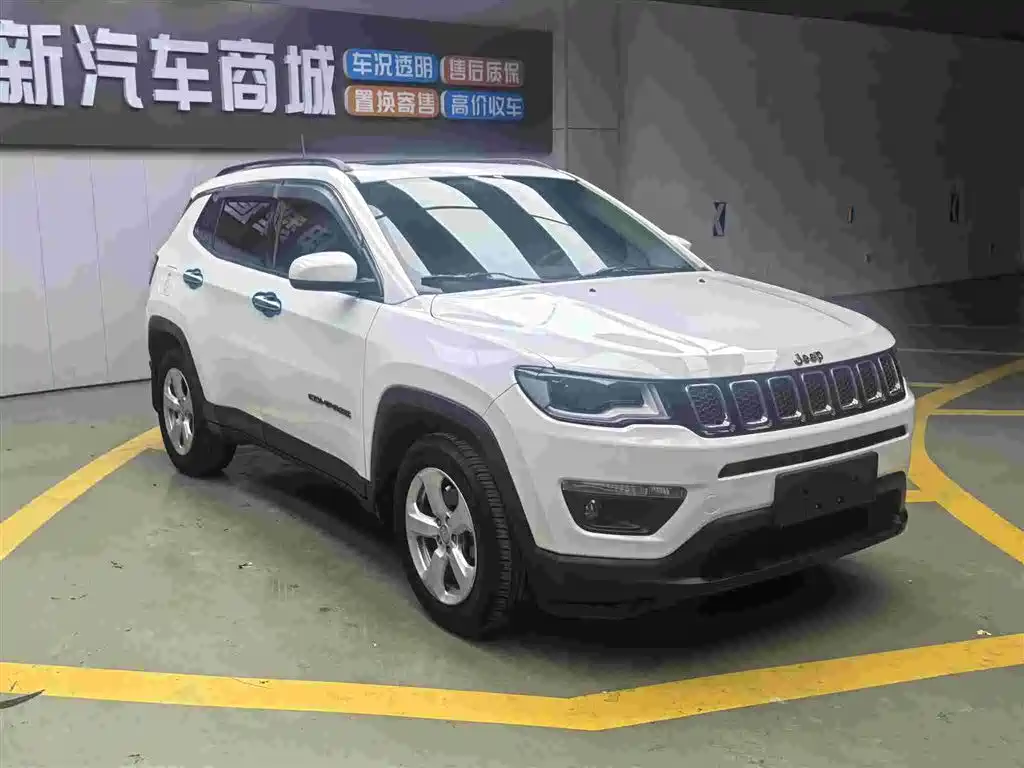 Jeep Compass 2018 — фото 3