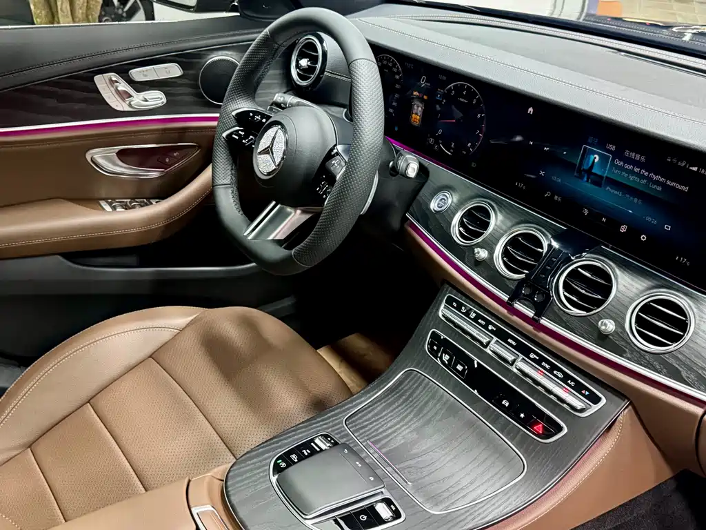 Mercedes-Benz E-Class 2023 — фото 31