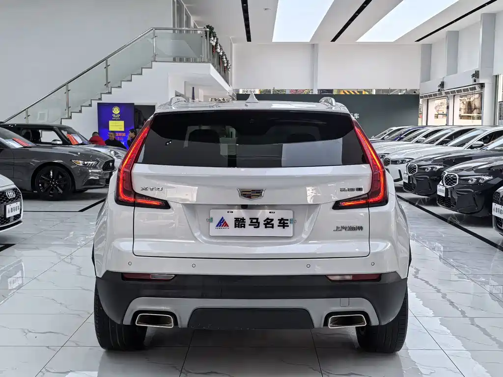 Cadillac XT4 2021 — фото 14