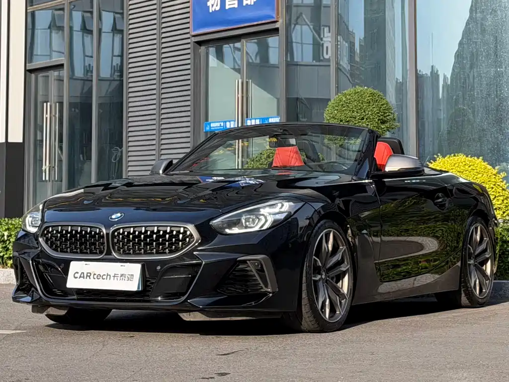 BMW Z4 2022 — фото 1