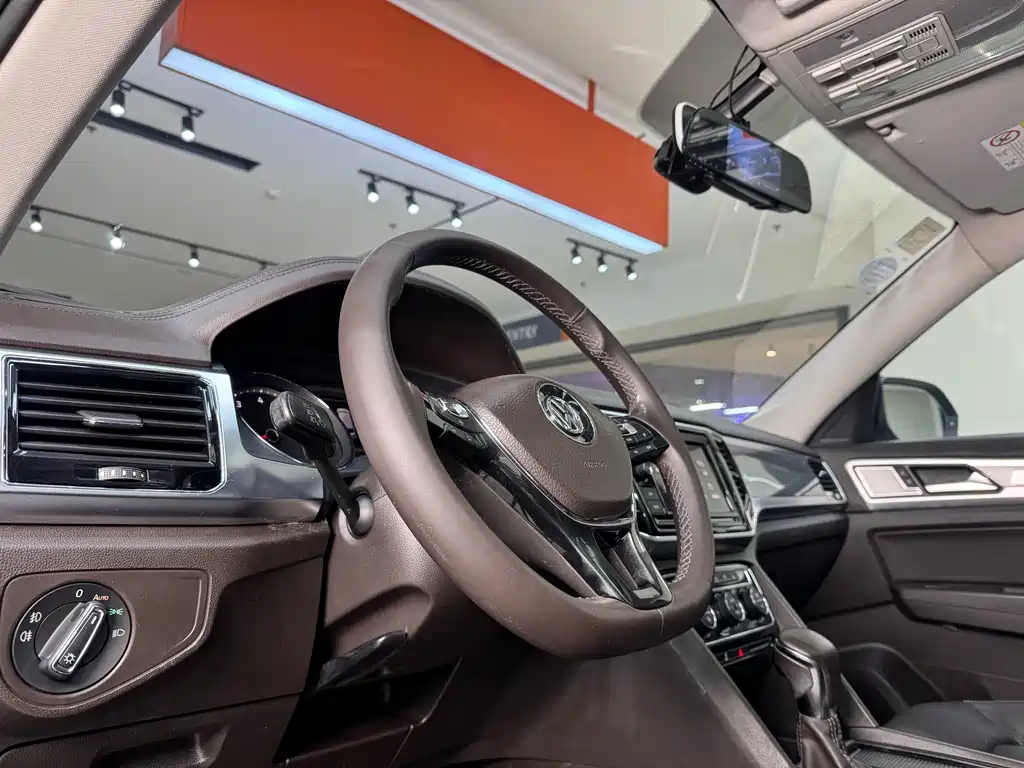 Volkswagen Teramont 2019 — фото 12
