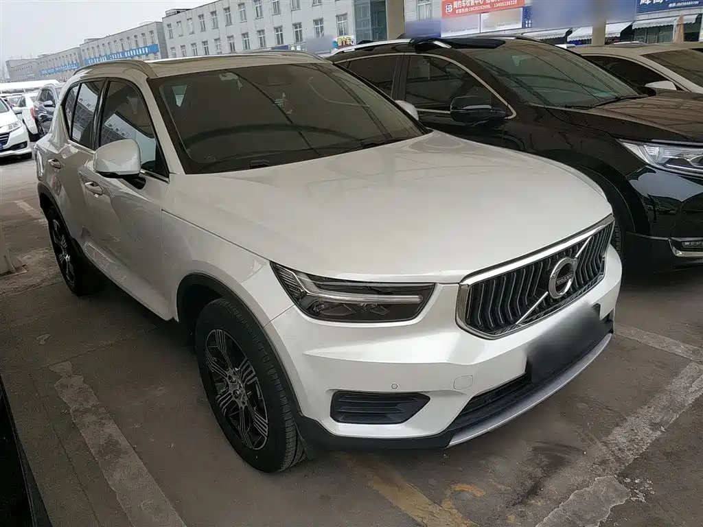 Volvo XC40 2019 — фото 22