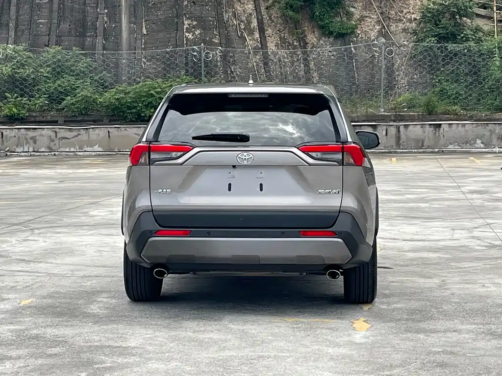 Toyota RAV4 2021