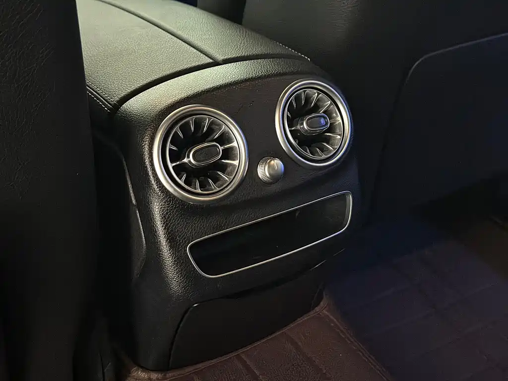 Mercedes-Benz C-Class 2020 — фото 10