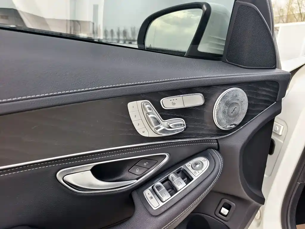 Mercedes-Benz C-Class 2015 — фото 10