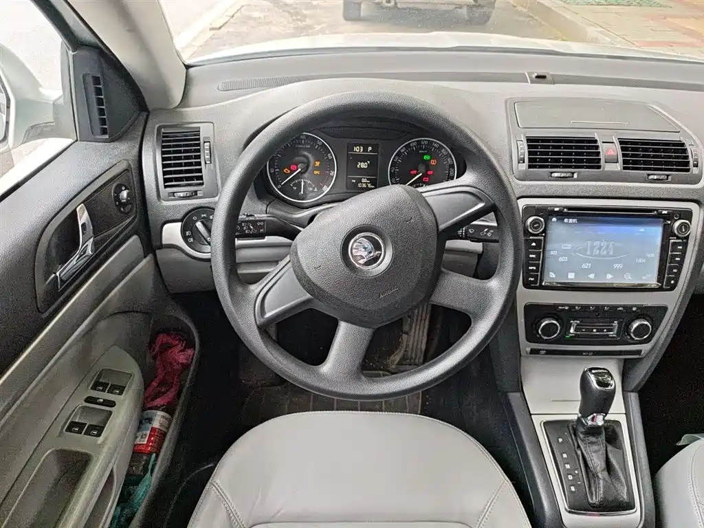 Skoda Octavia 2014 — фото 3