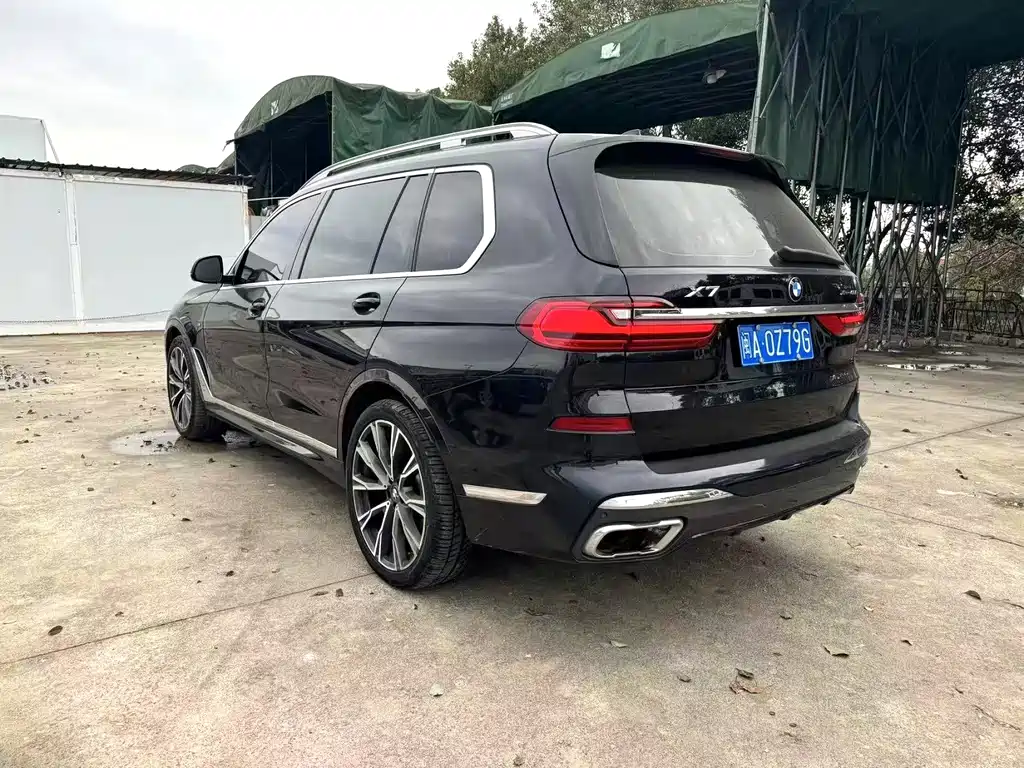 BMW X7 2021 — фото 9
