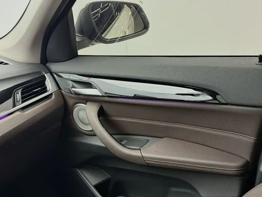 BMW X1 2022 — фото 15