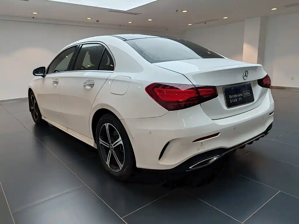 Mercedes-Benz A-Class 2024 — фото 4