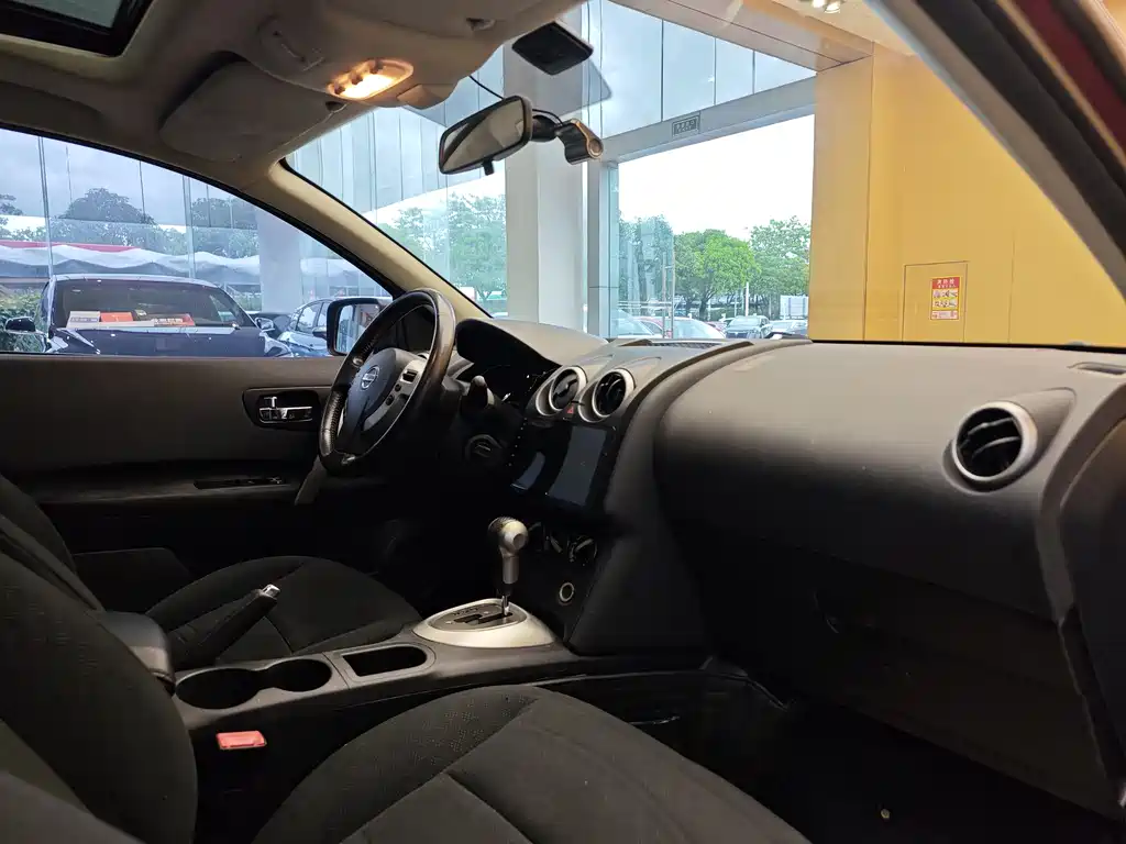 Nissan Qashqai 2015 — фото 30