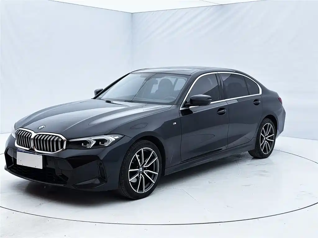 BMW 3 Series 2023 — фото 1
