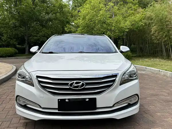 Hyundai Mistra 2014