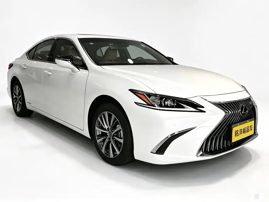 Lexus ES 2019
