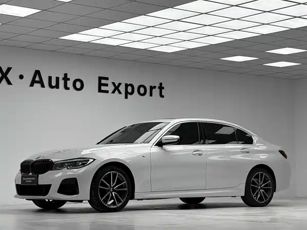 BMW 3 Series 2022