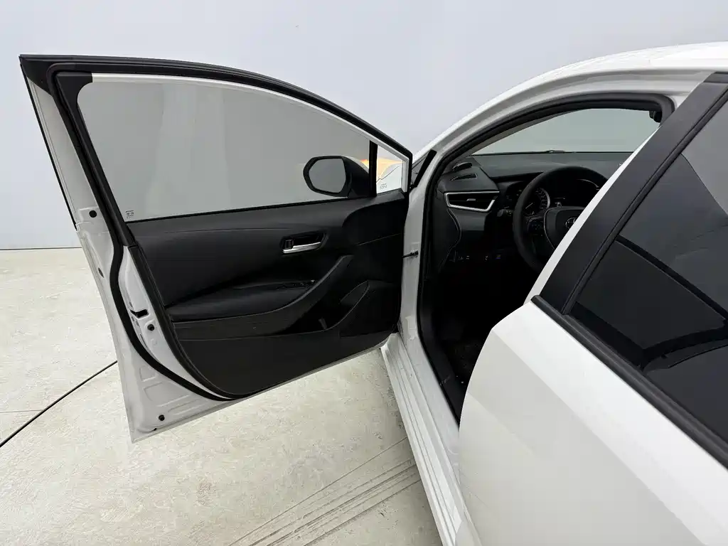 Toyota Corolla 2022 — фото 12